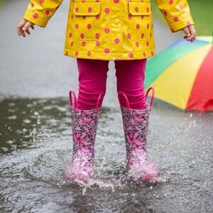 Butterfly NWOT Size 6 Light Up Rubber Boots